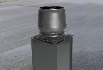Wywietrznik S 160 300x300 VILPE czarny na kominie / cokole wykonanym z blachy.